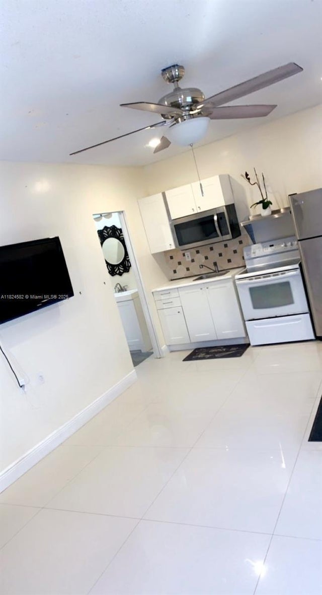4 of 6 - 10261 Nw 24th Ct 10261, Sunrise, FL