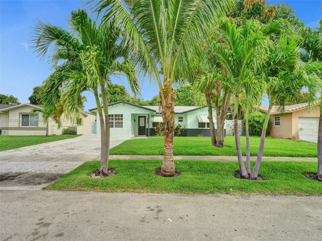 2 of 61 - 221 Ne 31st St, Pompano Beach, FL