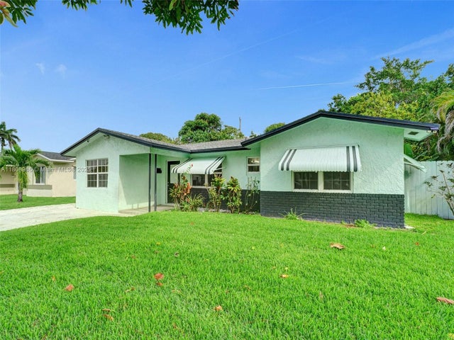 5 of 61 - 221 Ne 31st St, Pompano Beach, FL