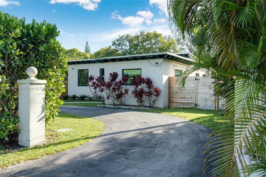 11534 Ne 13th Ave, Miami