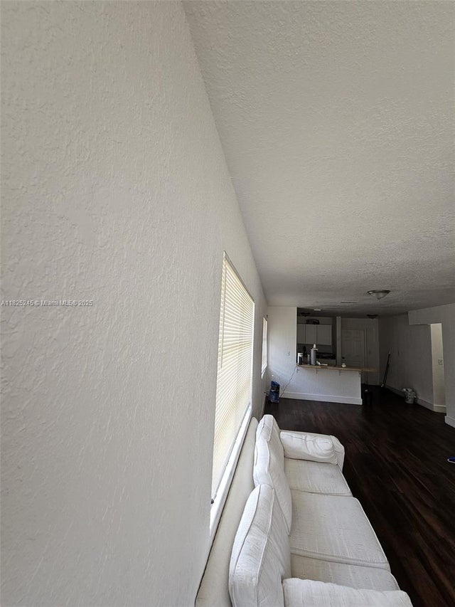 3 of 5 - 1408 Nw 9th Ave B, Fort Lauderdale, FL