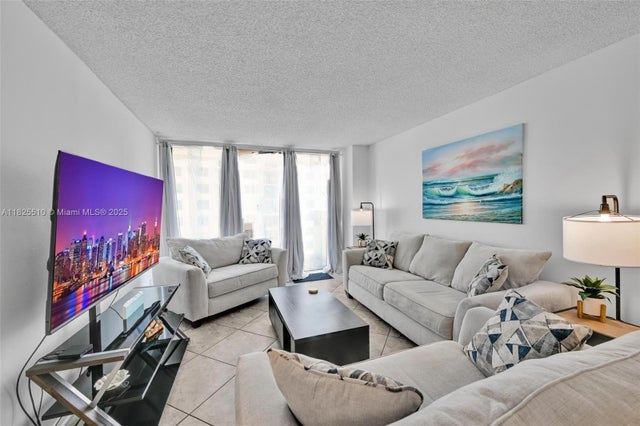 4 of 26 - 111 Briny Ave 19-05, Pompano Beach, FL