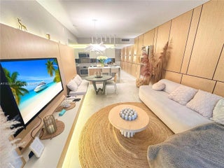 Photo of Listing #A11825684