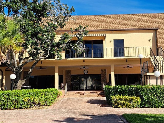 5 of 30 - 200 Gate Rd 205, Hollywood, FL