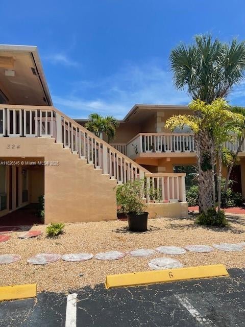 2 of 17 - 324 Se 10th Ave 7, Pompano Beach, FL