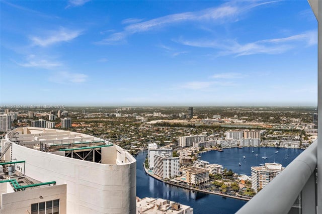 4 of 39 - 1830 S Ocean Dr 5004, Hallandale Beach, FL