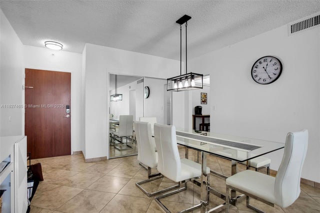4 of 42 - 3901 S Ocean Dr 8m, Hollywood, FL