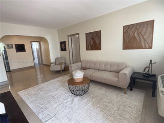 Photo of Listing #A11828523