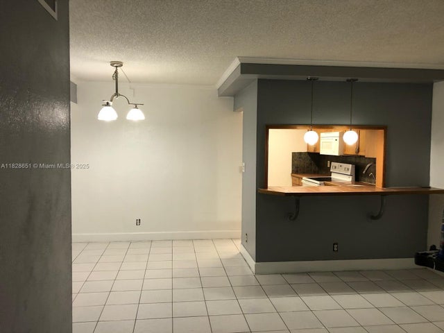 4 of 16 - 10045 Winding Lake Rd 104, Sunrise, FL