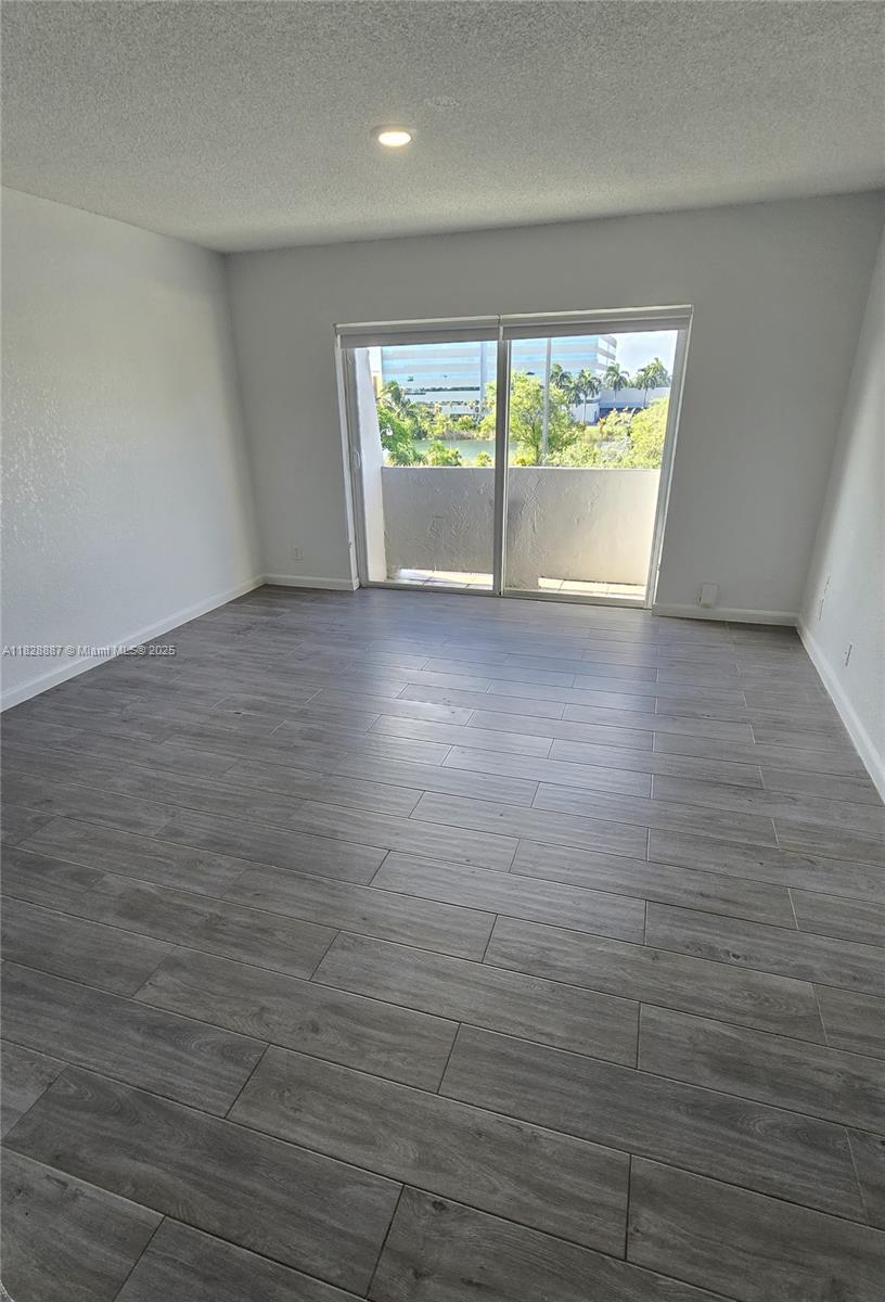 11110 Sw 196th St 409, Cutler Bay