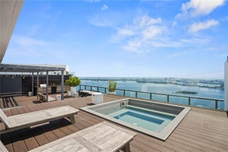 Photo of Listing #A11827108