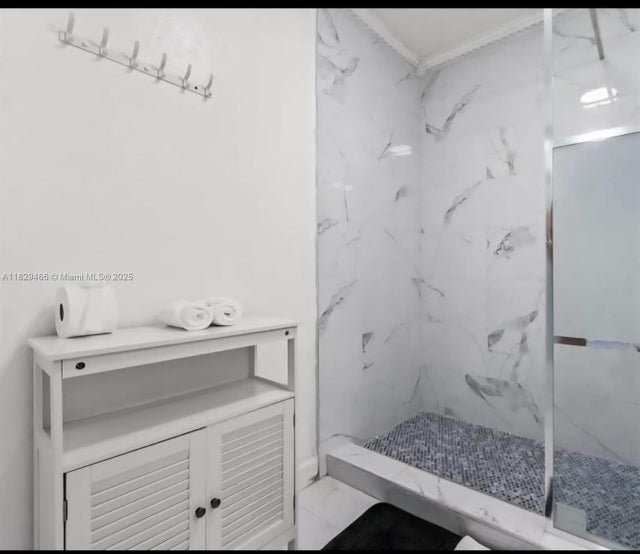 2 of 34 - 708 Davie Blvd, Fort Lauderdale, FL
