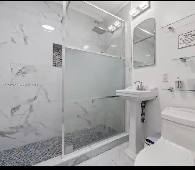 3 of 34 - 708 Davie Blvd, Fort Lauderdale, FL