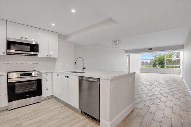 1 of 35 - 4091 Cypress Reach Ct 301, Pompano Beach, FL