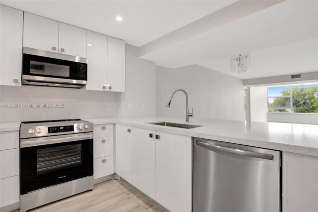 4 of 35 - 4091 Cypress Reach Ct 301, Pompano Beach, FL