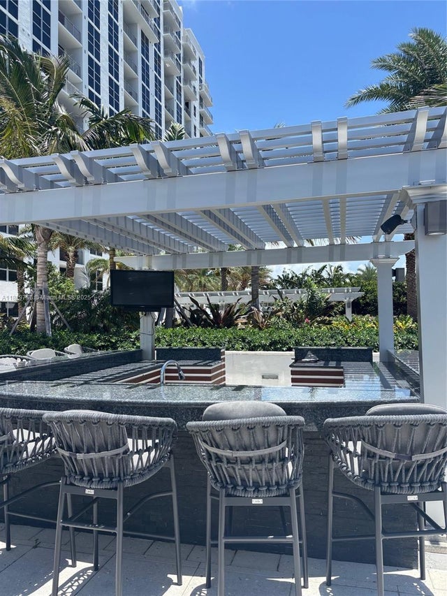 2 of 15 - 1776 Polk St 1405, Hollywood, FL