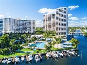 2500 Parkview Dr 405, Hallandale Beach