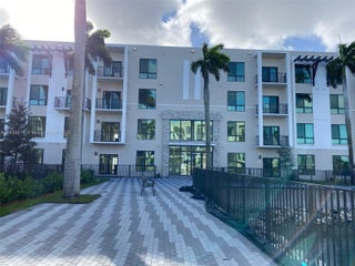 Photo of Listing #A11830619