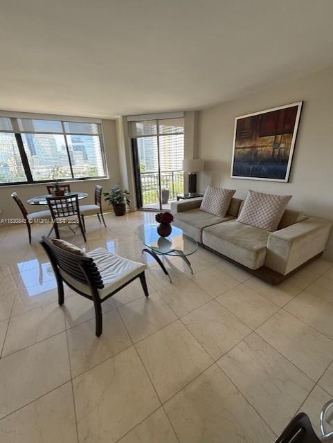 540 Brickell Key Dr 1211, Miami