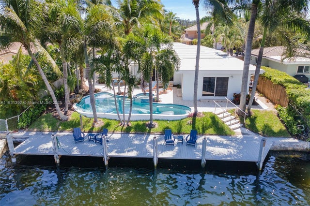 1 of 53 - 2513 Se 12th St, Pompano Beach, FL