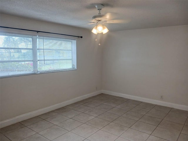 5 of 16 - 5900 Nw 17th Pl 109, Sunrise, FL
