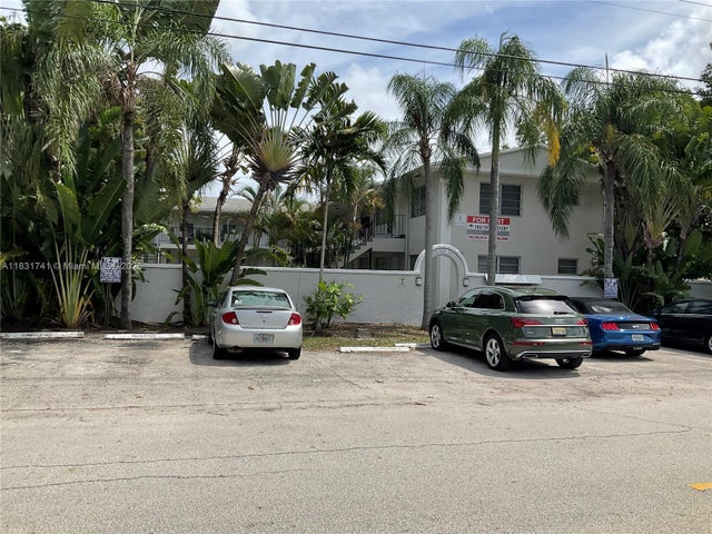1 of 14 - 510 Se 9th St 3, Fort Lauderdale, FL