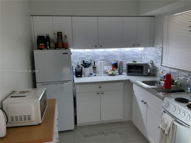 5 of 14 - 510 Se 9th St 3, Fort Lauderdale, FL