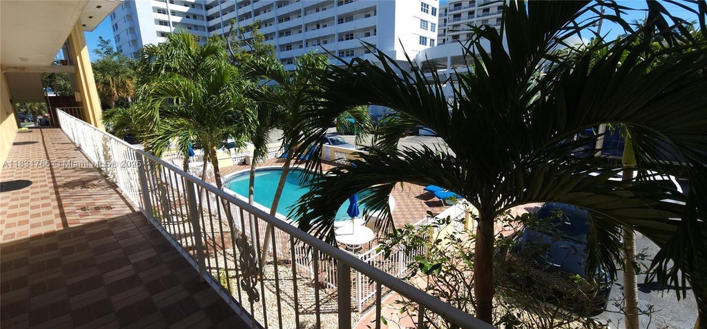 3061 Ne 49th St 10, Fort Lauderdale