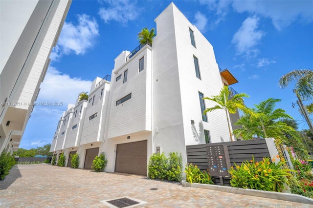 2 of 23 - 820 Ne 2nd St 820, Fort Lauderdale, FL