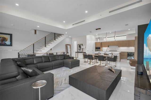 5 of 23 - 820 Ne 2nd St 820, Fort Lauderdale, FL
