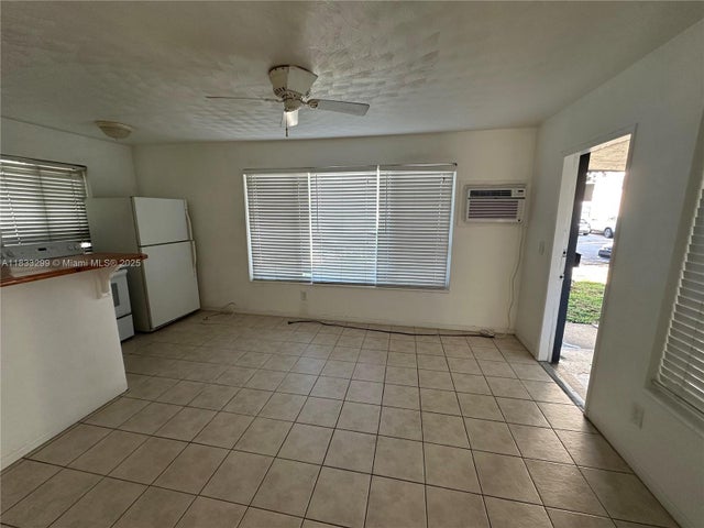 4 of 8 - 610 Ne 12th Ave 1, Fort Lauderdale, FL