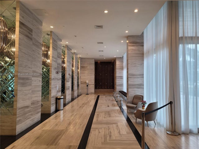 4 of 31 - 2000 Metropica Way 2411, Sunrise, FL