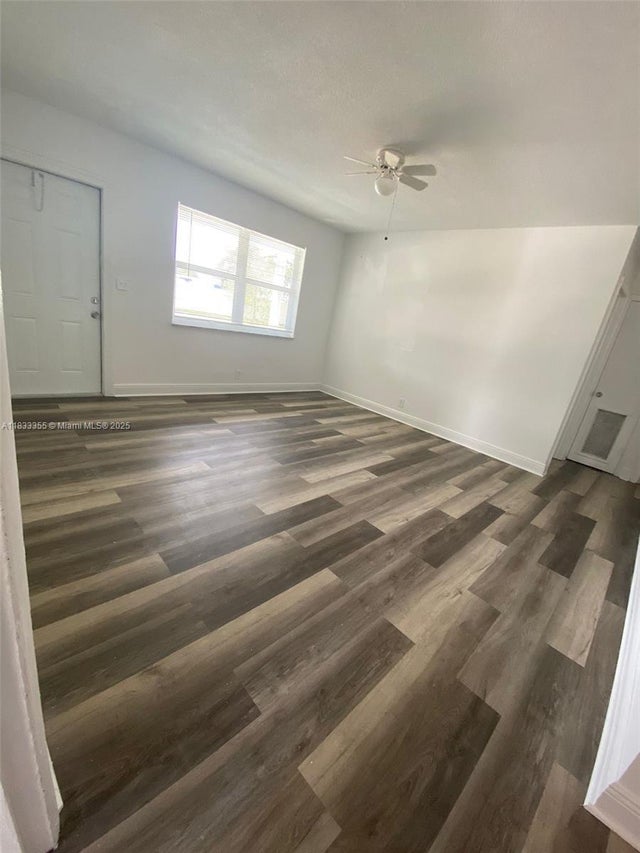 5 of 18 - 1219 N 20th Ave 1219, Hollywood, FL
