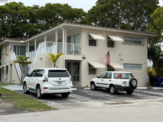 1 of 14 - 3031 Ne 21st Ter 3, Fort Lauderdale, FL