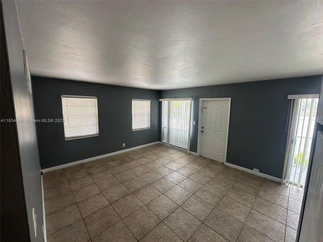 4 of 14 - 3031 Ne 21st Ter 3, Fort Lauderdale, FL