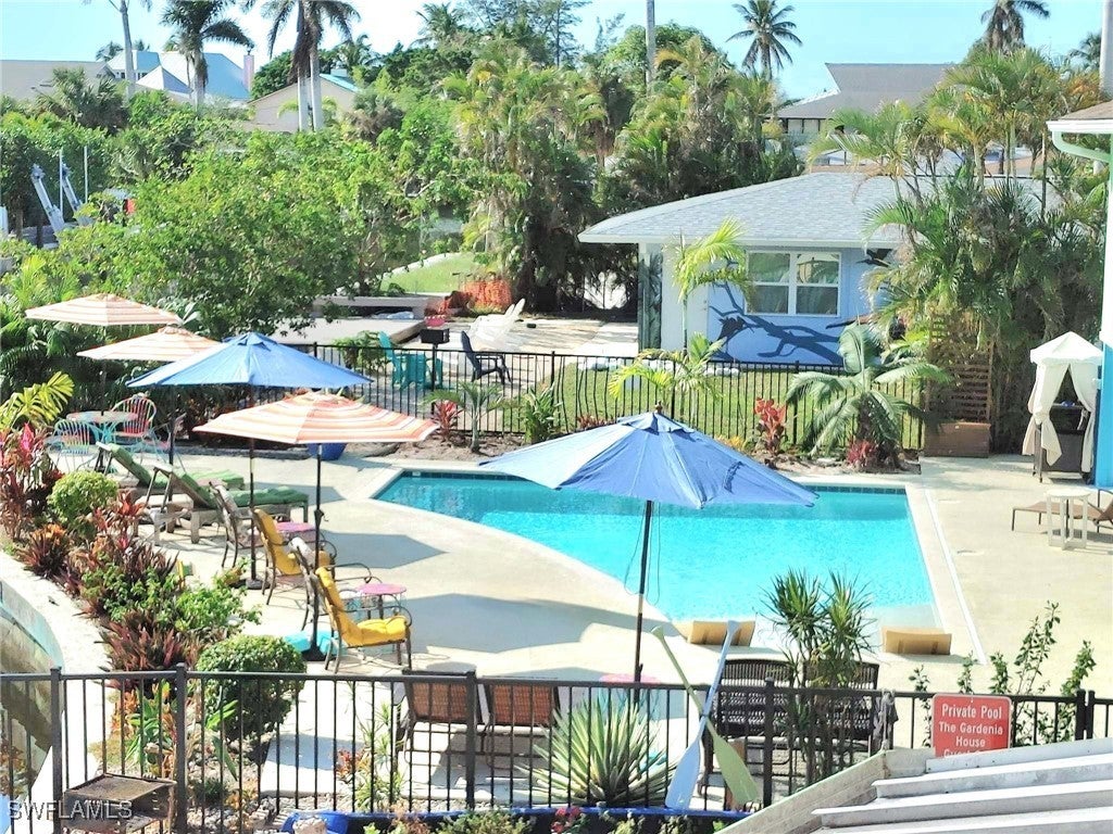 2840 Shoreview Dr 7, Naples