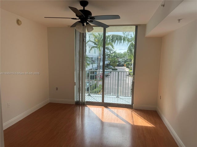 3 of 16 - 140 S Dixie Hwy Th102, Hollywood, FL