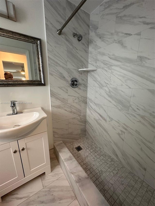 5 of 15 - 116 Se 9th Ct 2, Hallandale Beach, FL