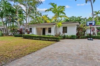 Photo of Listing #A11829611