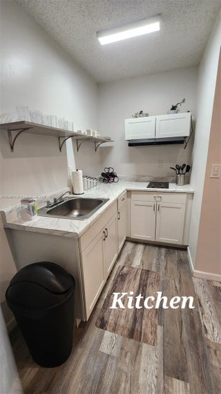 Photo of Listing #A11835678