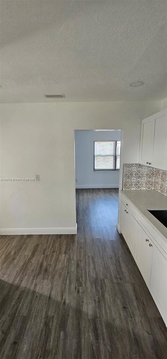 3 of 22 - 915 Avenue M, Fort Pierce, FL