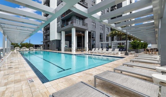 1 of 51 - 555 Ne 8th St 1809, Fort Lauderdale, FL