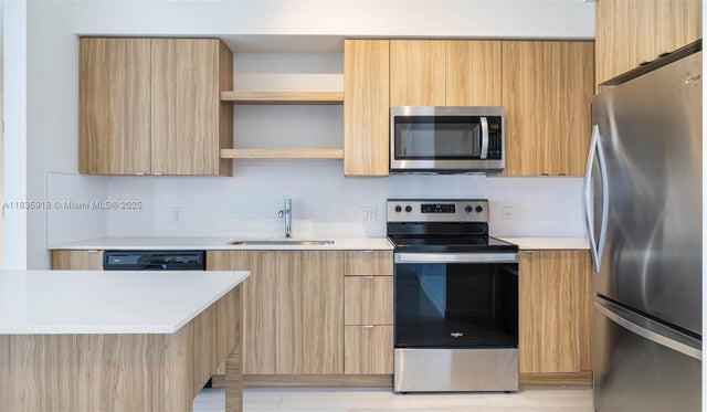 3 of 63 - 555 Ne 8th St 2208, Fort Lauderdale, FL