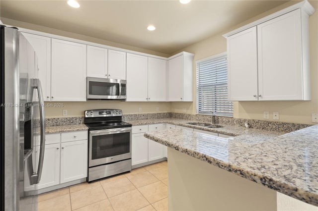 4 of 24 - 9600 N Town Parc Cir N, Parkland, FL