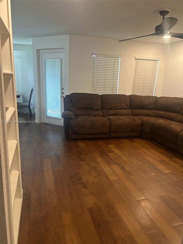 5 of 32 - 777 Riverside Dr 1514, Coral Springs, FL