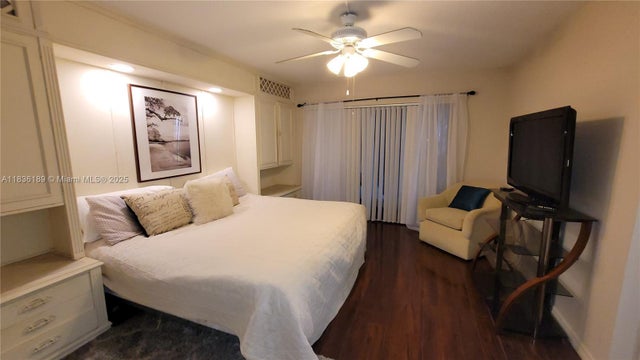 5 of 15 - 4650 Washington St 110, Hollywood, FL