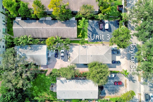 3 of 12 - 2302 Taylor St 3, Hollywood, FL