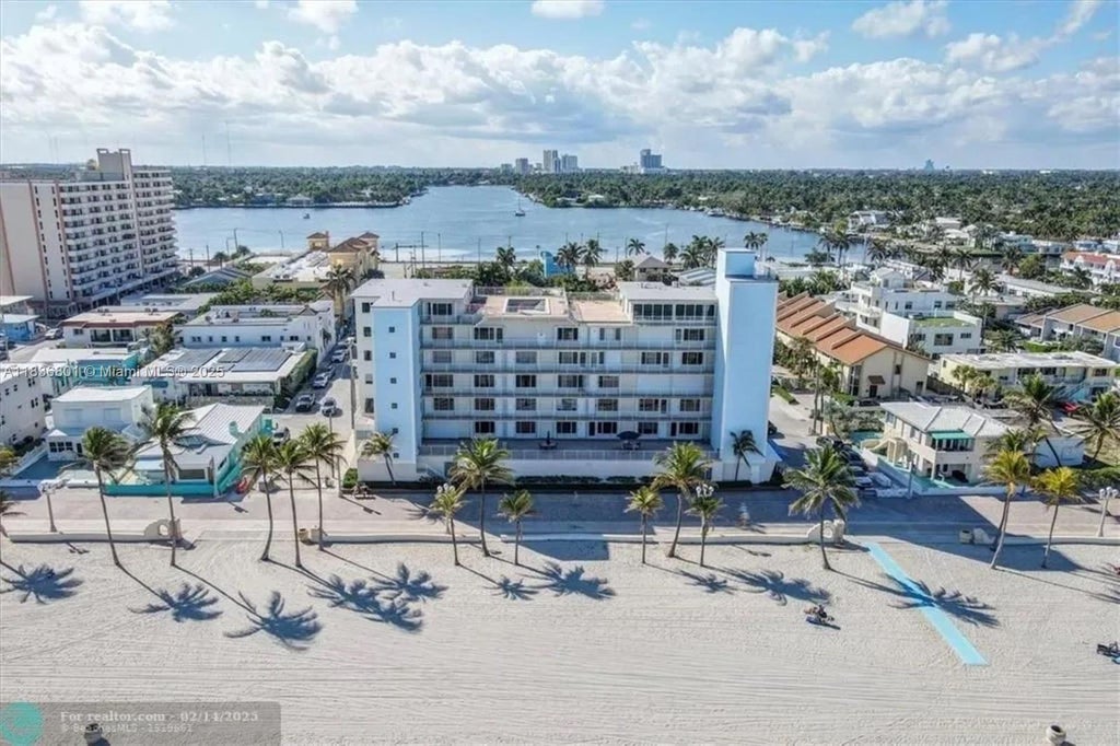 300 Oregon St 201, Hollywood