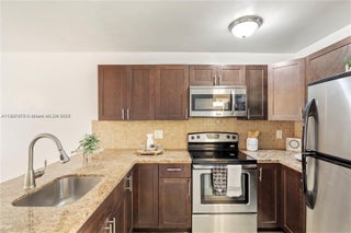 Photo of Listing #A11837478