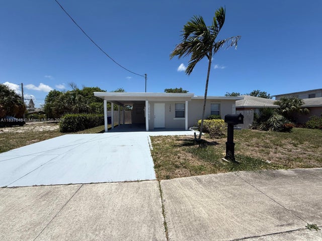 1 of 21 - 1494 W 34th St, Riviera Beach, FL